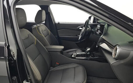 Chevrolet Trax, 2024 год, 1 995 000 рублей, 7 фотография