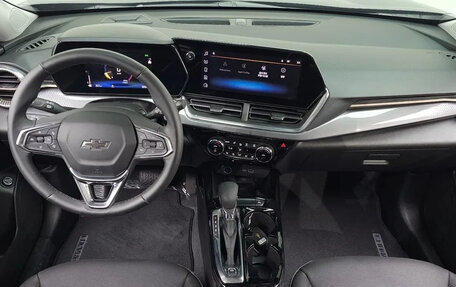Chevrolet Trax, 2024 год, 1 995 000 рублей, 9 фотография