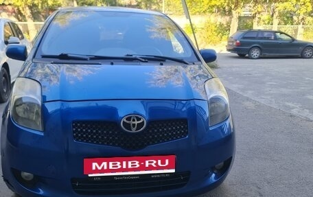 Toyota Yaris III рестайлинг, 2006 год, 505 000 рублей, 2 фотография