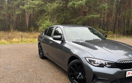 BMW 3 серия, 2020 год, 2 860 000 рублей, 12 фотография