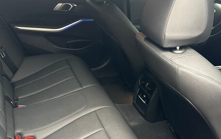 BMW 3 серия, 2020 год, 2 860 000 рублей, 15 фотография