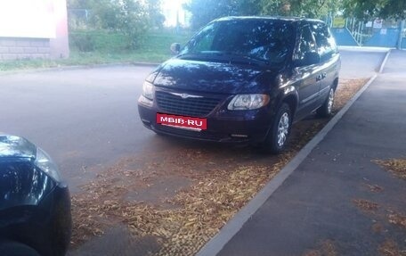 Chrysler Voyager IV, 2003 год, 490 000 рублей, 3 фотография