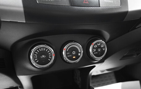 Mitsubishi Outlander III рестайлинг 3, 2010 год, 1 180 000 рублей, 15 фотография