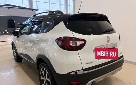 Renault Kaptur I рестайлинг, 2019 год, 1 675 000 рублей, 4 фотография