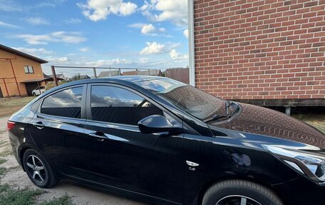 Hyundai Solaris II рестайлинг, 2015 год, 999 999 рублей, 4 фотография