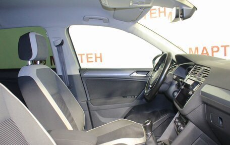 Volkswagen Tiguan II, 2020 год, 2 559 000 рублей, 10 фотография