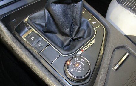 Volkswagen Tiguan II, 2020 год, 2 559 000 рублей, 14 фотография