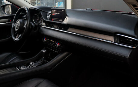 Mazda 6, 2018 год, 2 850 000 рублей, 9 фотография