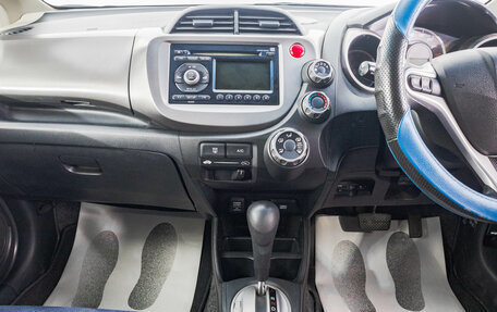 Honda Fit III, 2011 год, 899 000 рублей, 18 фотография