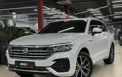 Volkswagen Touareg III, 2018 год, 4 950 000 рублей, 1 фотография