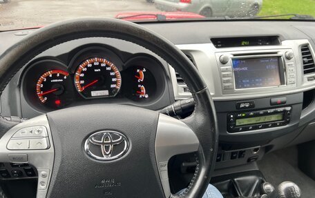 Toyota Hilux VII, 2012 год, 1 290 000 рублей, 7 фотография