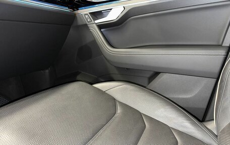 Volkswagen Touareg III, 2018 год, 4 950 000 рублей, 11 фотография