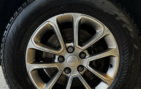 Jeep Grand Cherokee, 2016 год, 2 999 000 рублей, 18 фотография