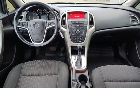 Opel Astra J, 2011 год, 560 000 рублей, 13 фотография