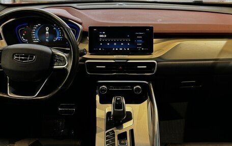 Geely Coolray I, 2022 год, 1 800 000 рублей, 5 фотография