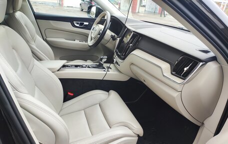 Volvo XC60 II, 2018 год, 4 200 000 рублей, 5 фотография