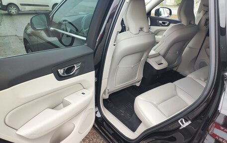 Volvo XC60 II, 2018 год, 4 200 000 рублей, 10 фотография