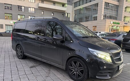 Mercedes-Benz V-Класс, 2022 год, 9 600 000 рублей, 10 фотография