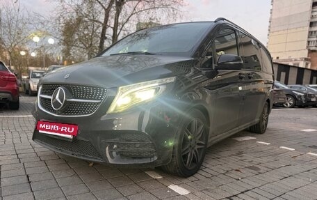 Mercedes-Benz V-Класс, 2022 год, 9 600 000 рублей, 8 фотография