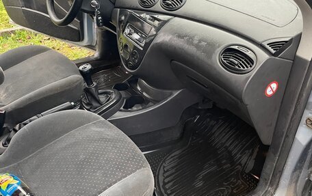 Ford Focus IV, 2004 год, 135 000 рублей, 4 фотография