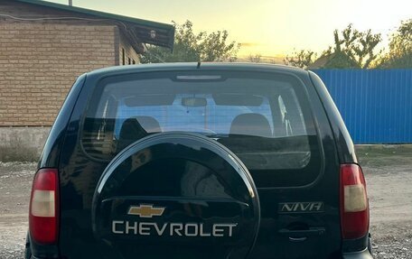 Chevrolet Niva I рестайлинг, 2005 год, 250 000 рублей, 2 фотография