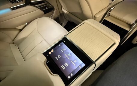 Land Rover Range Rover IV рестайлинг, 2024 год, 24 990 000 рублей, 19 фотография