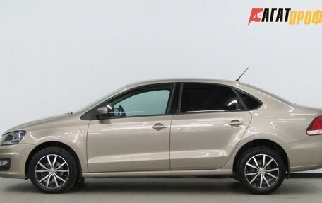 Volkswagen Polo VI (EU Market), 2015 год, 680 000 рублей, 2 фотография