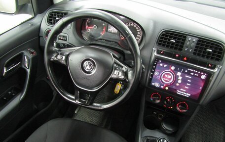 Volkswagen Polo VI (EU Market), 2015 год, 680 000 рублей, 18 фотография