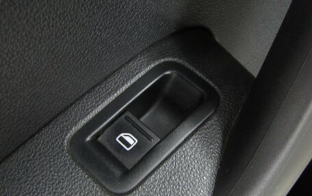 Volkswagen Polo VI (EU Market), 2015 год, 680 000 рублей, 21 фотография