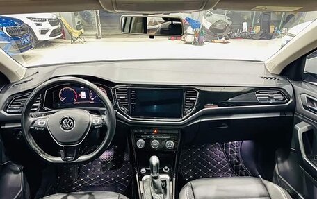 Volkswagen T-Roc I, 2022 год, 1 794 105 рублей, 7 фотография