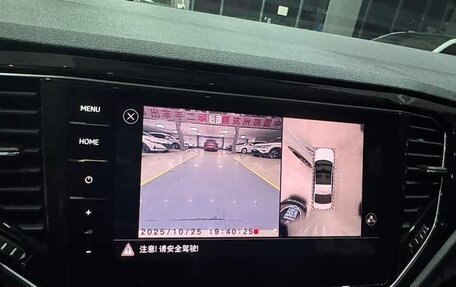 Volkswagen T-Roc I, 2022 год, 1 794 105 рублей, 13 фотография