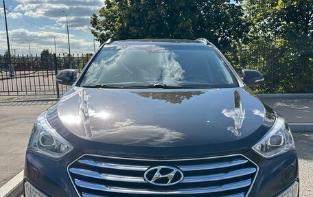 Hyundai Santa Fe III рестайлинг, 2015 год, 2 000 000 рублей, 2 фотография