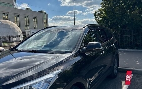 Hyundai Santa Fe III рестайлинг, 2015 год, 2 000 000 рублей, 3 фотография