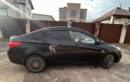 Hyundai Solaris II рестайлинг, 2011 год, 690 000 рублей, 5 фотография