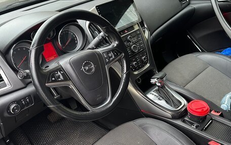 Opel Astra J, 2011 год, 650 000 рублей, 6 фотография