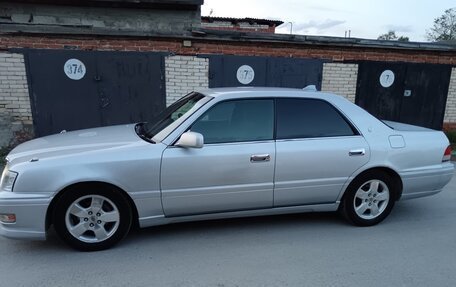 Toyota Crown, 1998 год, 700 000 рублей, 2 фотография