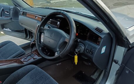 Toyota Crown, 1998 год, 700 000 рублей, 23 фотография