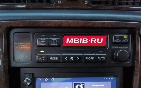 Toyota Crown, 1998 год, 700 000 рублей, 33 фотография