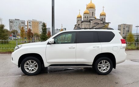 Toyota Land Cruiser Prado 150 рестайлинг 2, 2013 год, 2 549 000 рублей, 11 фотография