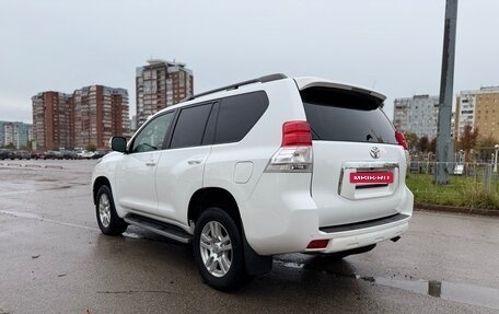 Toyota Land Cruiser Prado 150 рестайлинг 2, 2013 год, 2 549 000 рублей, 10 фотография