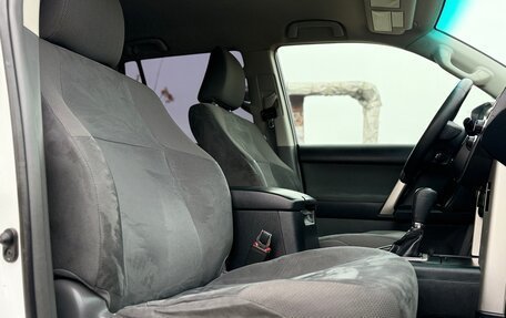 Toyota Land Cruiser Prado 150 рестайлинг 2, 2013 год, 2 549 000 рублей, 25 фотография