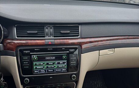 Skoda Superb III рестайлинг, 2012 год, 1 050 000 рублей, 13 фотография