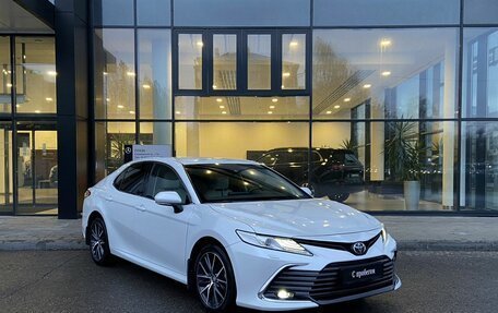 Toyota Camry, 2021 год, 3 490 000 рублей, 3 фотография