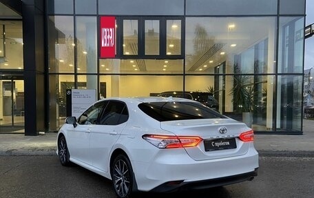 Toyota Camry, 2021 год, 3 490 000 рублей, 7 фотография