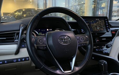 Toyota Camry, 2021 год, 3 490 000 рублей, 16 фотография
