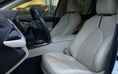 Toyota Camry, 2021 год, 3 490 000 рублей, 18 фотография