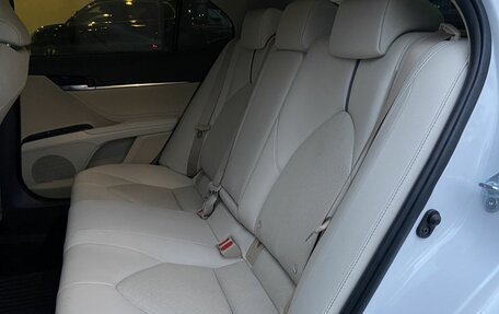 Toyota Camry, 2021 год, 3 490 000 рублей, 32 фотография