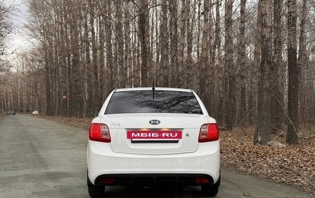 KIA Rio II, 2011 год, 730 000 рублей, 5 фотография