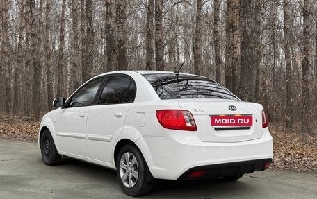 KIA Rio II, 2011 год, 730 000 рублей, 7 фотография