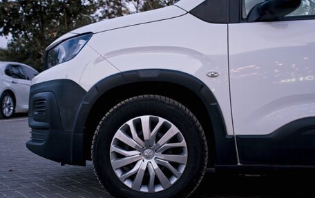 Peugeot Rifter I, 2019 год, 1 740 000 рублей, 10 фотография